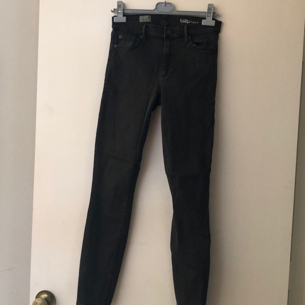 Gap Olive skinny jean 28